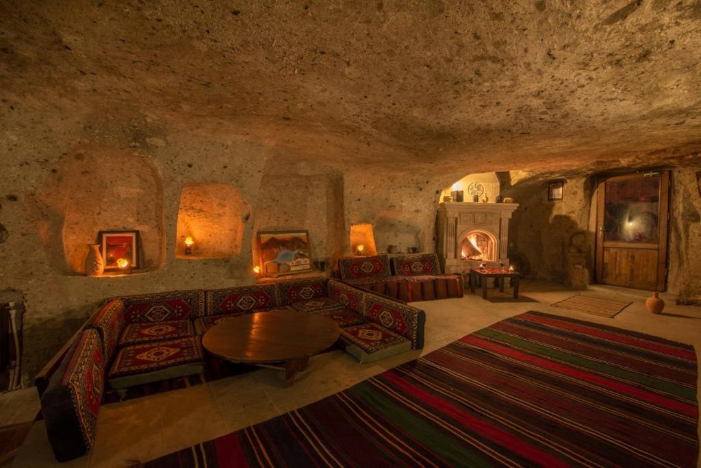 Cappadocia Antique Gelveri Cave Hotel Guzelyurt Exteriör bild