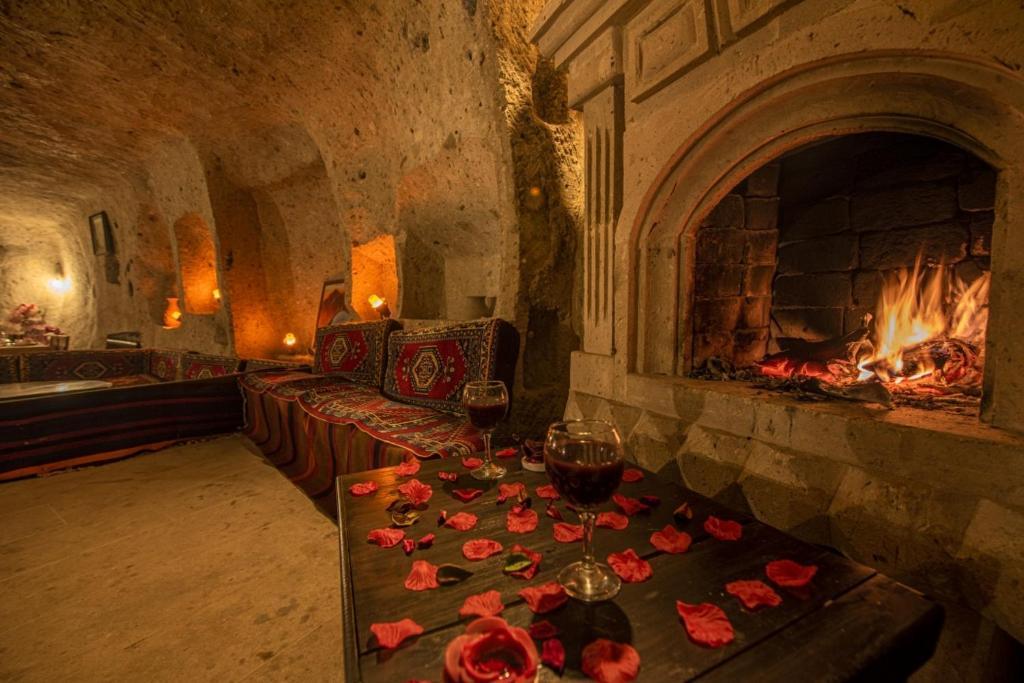 Cappadocia Antique Gelveri Cave Hotel Guzelyurt Exteriör bild