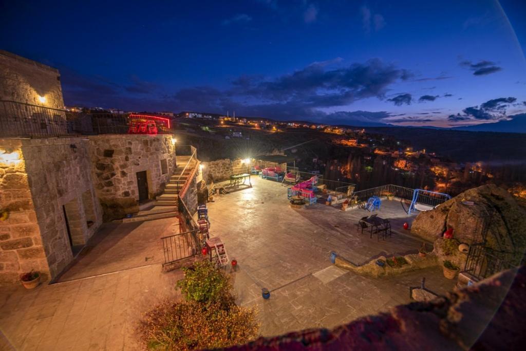 Kapadokya Ihlara Konaklari Antik Gelveri Konagi Guzelyurt Exteriör bild