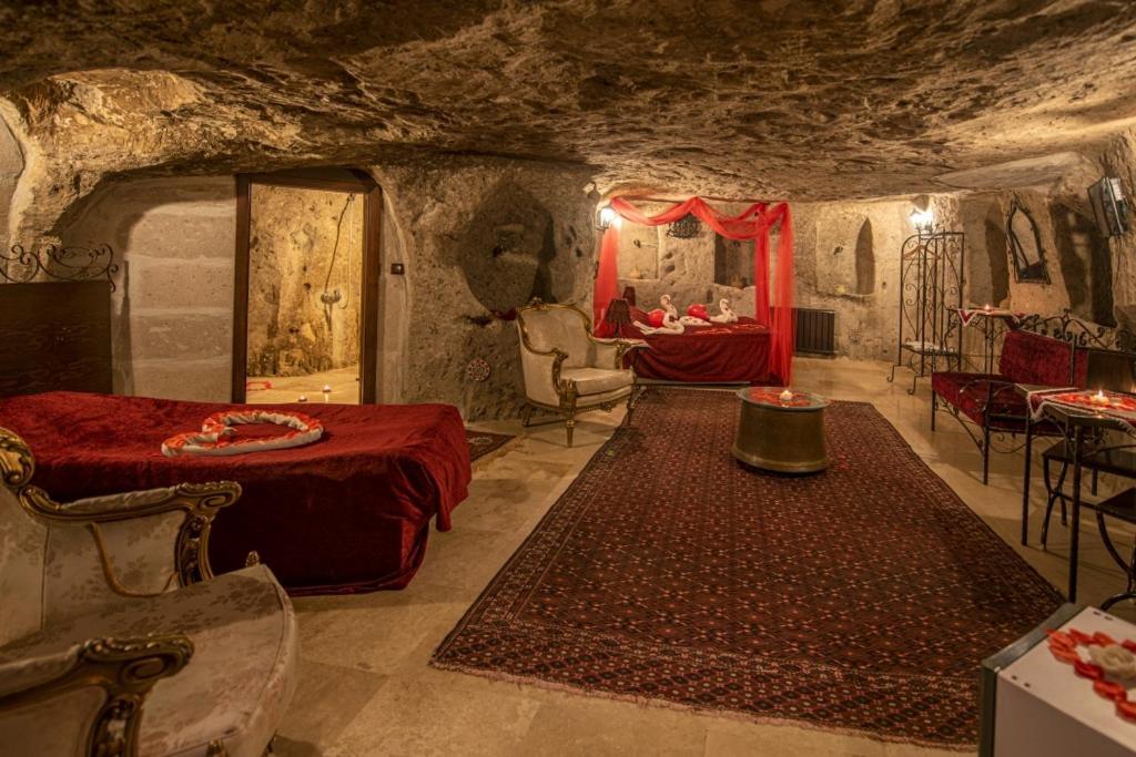 Cappadocia Antique Gelveri Cave Hotel Guzelyurt Exteriör bild